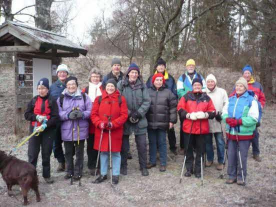 -- 9 -- Februari 2012 Utflyktskommittéen Vakant Adventspromenaden 2011-11-27 Trots alla adventsbestyr och ett gråmulet regnväder var vi 7 st som den 1:a advent promenerade vid Frösåker.