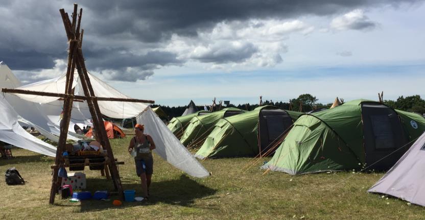 Timmersdaladagen, 10 september Kåren fanns på plats på Timmersdaladagen. Åsa, Per och Ingvar fixade eld och erbjöd pinnbrödsgrillning. Barnen fick testa att göra upp eld med eldstål.