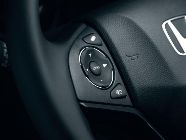 ELEGANCE 1,5-liters i-vtec 6-växlad manuell växellåda 7-växlad automatisk CVT-växellåda Utöver de funktioner som finns i Comfort-versionen har Elegance-versionen: Δ Parkeringssensorer (fram och bak)