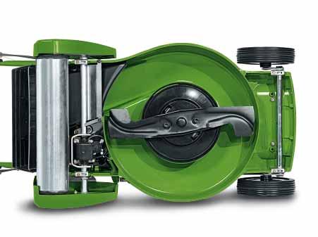 Specifikation R43RS R43RVE R47RKB R54RKB Rekommenderad klippyta, m² 1000 1000 1500 2500 Klippbredd, cm 43 43 47 54 Klipphöjd, justering, mm 15 70 15 70 15 70 15 80 Behållarens volym,