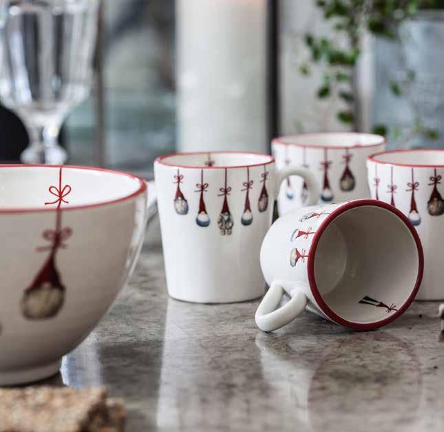 7150-17 7150-13 7150-7 7150-11 7150-7 Ljuslykta/Skål Tomtar ø7cm, 8cl Candle holder/bowl Santas ø7cm,