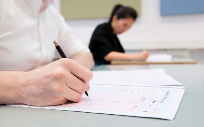 Högskoleprovet UHR ansvarar för att ta fram högskoleprovet