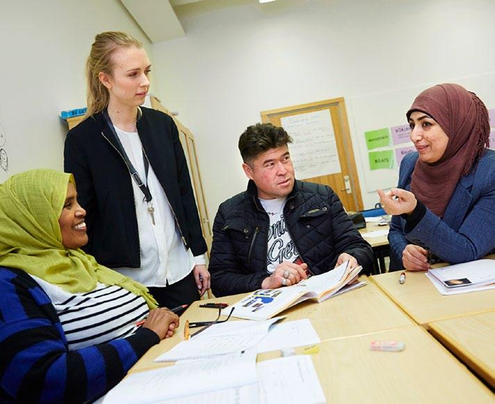 FOTO: FREDRIK PERSSON Så styrs staden Kommissionen för ett socialt hållbart Stockholm Syftet med kommissionen för ett socialt hållbart Stockholm är att analysera skillnader i livsvillkor i Stockholm