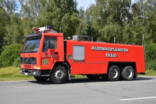 liter skum, pump Rosenbauer 2 400 liter/minut 2 43-6540 Tankbil Bil: Volvo