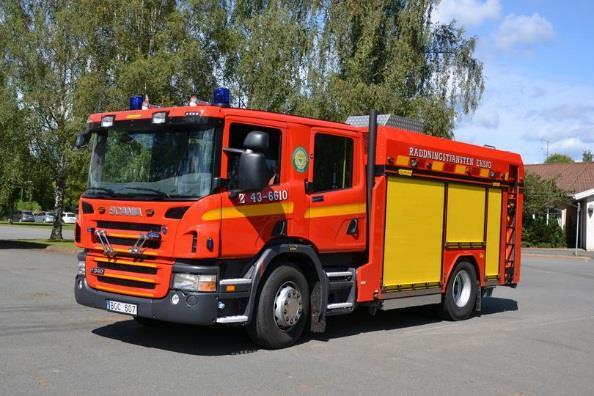 7(8) Brandbilar i Mariannelund 2 43-6610 Släckbil Bil: Scania