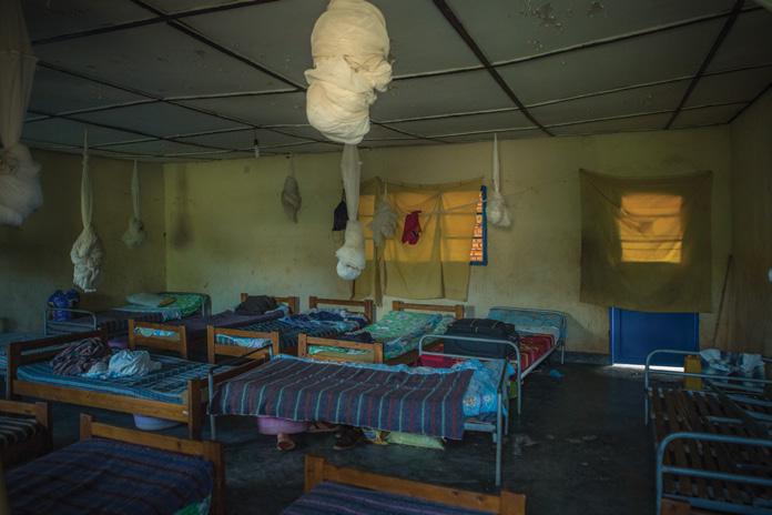 Sovsal på Masaka Resource Center i Kigali, Rwanda. I många länder i världen anses flickor vara mindre värdefulla än pojkar, eftersom de inte förväntas kunna bidra till familjens framtida försörjning.