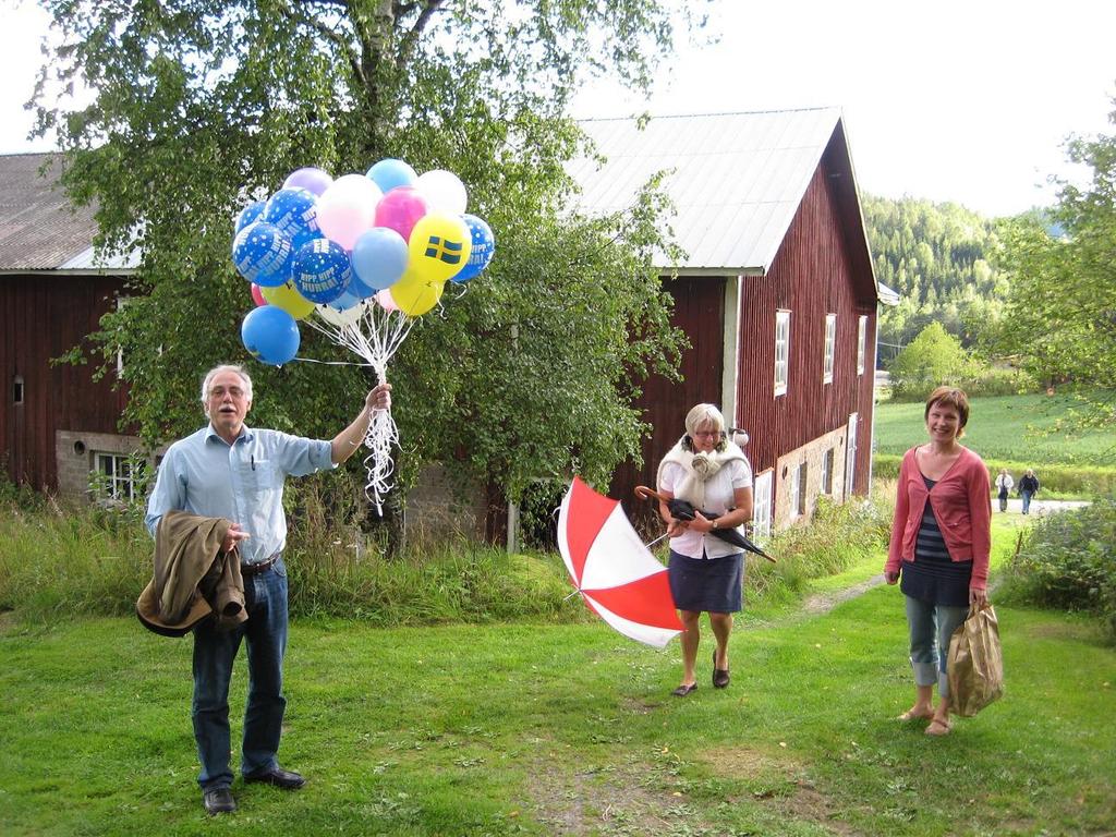 Familjen Åhsgren kom med ballonger