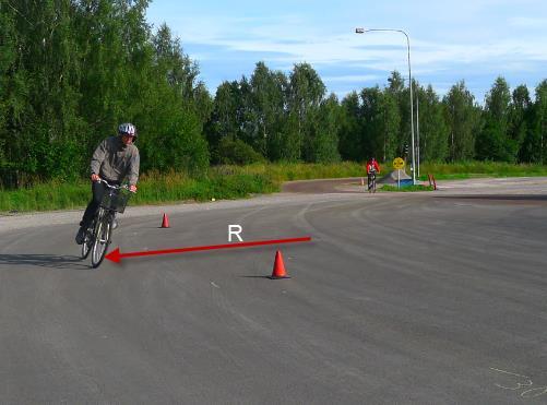 Fältmätning - bromssträcka Enligt lagkrav skall en cykel kunna uppbringa en bromskraft som motsvarar en retardation om 3 m/s 2, (TSFS 2009:31 4 ).