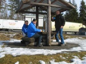 Men för att börja från början: Delegationen från vår ärevördiga klubb bestod denna gång av SM4FNK (bilförare), SA4AVS (patient) och SM4SEF (navigatör) och i FNK:s nyförvärvade JA-fordon drog vi