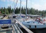 Boka skärgårdsvistelsen på: @ www.lulea.se/skargard Småskärs kapell och gästhamnen på ön.