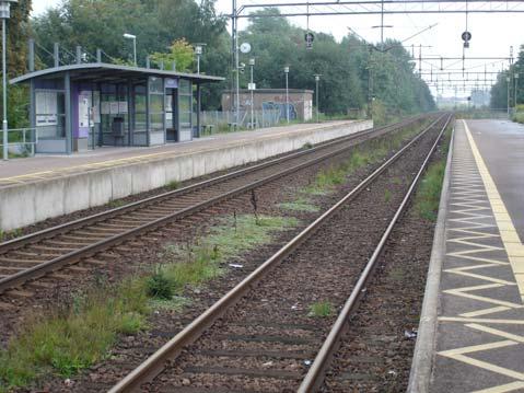 Alternativet förkastas eftersom nyttan med den lilla tidsvinsten inte motiverar anläggningskostnaden för ny plankorsningsanläggning vid Söndraby km 37+815 (kostnaden blir cirka fyra miljoner kronor)