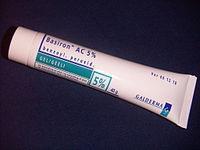 Läkemedel som förs in i slidan (vaginalt) Tänk på patientens integritet, använd täcke/filt för att skyla kroppen.