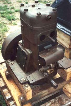 Genom ett omsorgsfullt isärtagande av motorn, modell K 10, 1-cylinder, 4-takt, 2 3 Hk, 60 kg (komplett) en 1930-talare, kunde saker och ting avslöjas av dess inre.