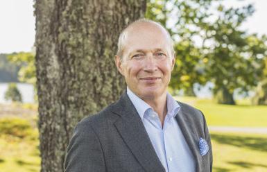 VD har ordet "...vårt resultat före engångskostnader ökade med hela 28 procent.