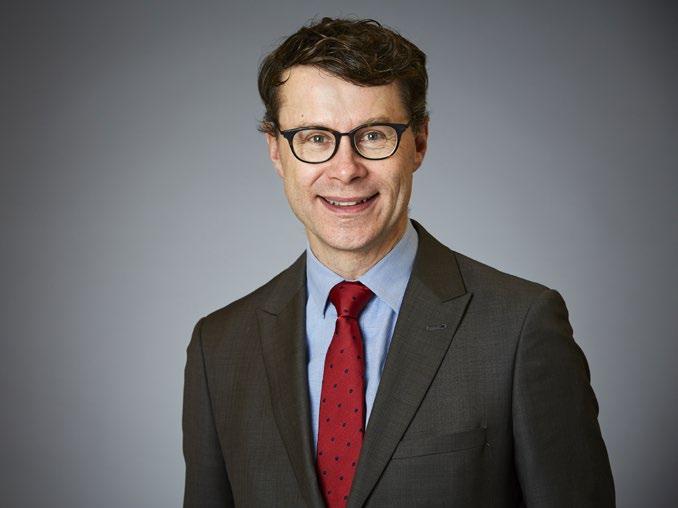 Närvaro styrelsemöten: 16 av 19 Rolf Larsson Födelseår: 1964 och executive MBA Befattning ägarbolag: CFO Diös Fastigheter Tidigare erfarenhet: Tillförordnad VD för Inlandsbanan,