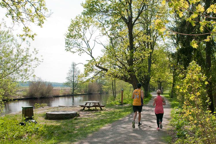 Områdets värden för rekreation bevaras och utvecklas. Parkeringar finns vid Flottsundsbron, Sunnersta friluftsområde, Ultuna, Ulleråker, Vindbron och Lilla Djurgårdsskogen.
