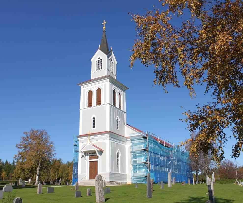 ställningen togs bort från långhuset.