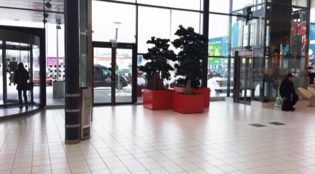 LÄNGD) 5 X 7 m MAXHÖJD Cirka 2 m VID TRANSPORT AV BILAR, DÖRRMÅTT PRISER PRIS PER VECKA 2,6 x