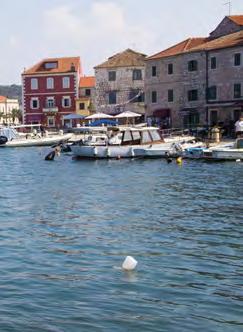 Från Dubrovnik kan man också åka med Jadrolinija eller G&V Line, men då hamnar man i Sobra, ganska långt från nationalparken.