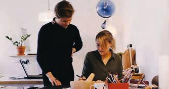 Extraordinär design inspirerar till extraordinära skapelser. Ett kök ska inte bara vara till för att laga mat. För de här två systrarna måste det också tillgodose deras höga designkrav.