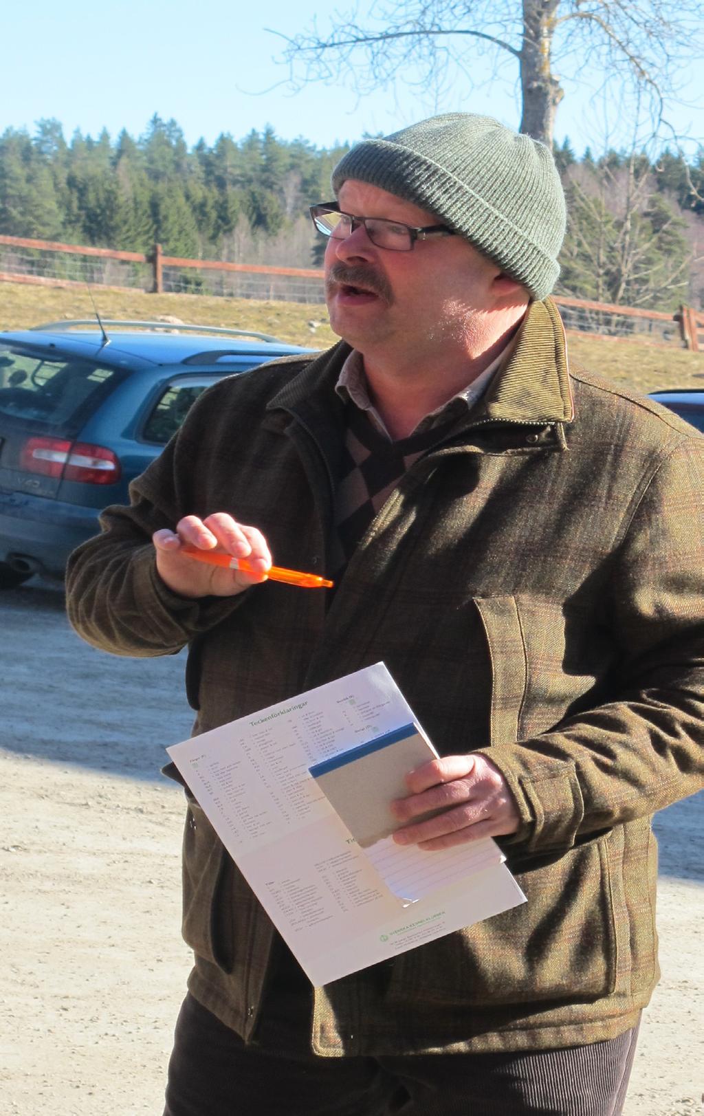 Hanhundsvisningen 2005. Foto: Tommy Jacobsen år låg den betydligt högre. Inavelsgraden är räknad på fem generationer bakåt i stamtavlan.
