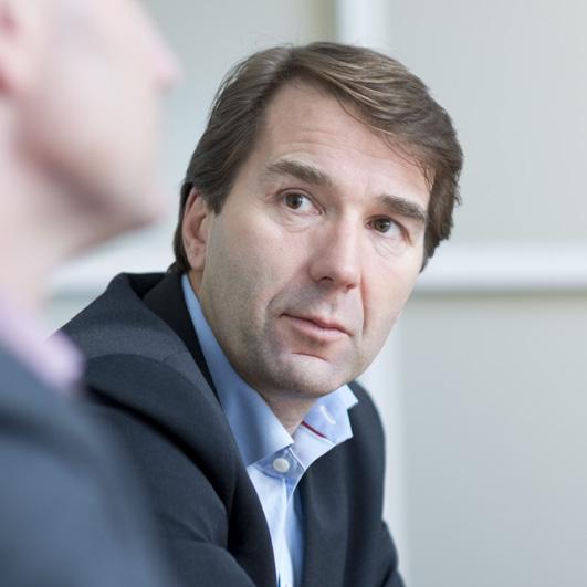Dessutom äger Staffan privat 1 402 2. MATS LÄCKGREN Född 1963. CFO. Utbildning och erfarenhet: Civilekonom Uppsala Universitet.