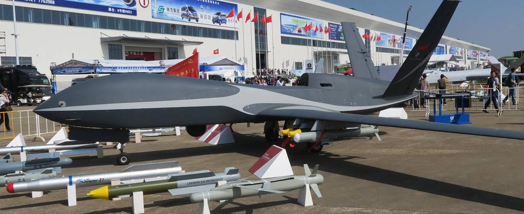 Vissa likheter kan skönjas med General Atomics Avenger då Cloud Shadow är försedd med jetmotor och uppvisar vissa signaturreducerande utformningsdetaljer såsom v-formad stjärt och sågtandskanter på