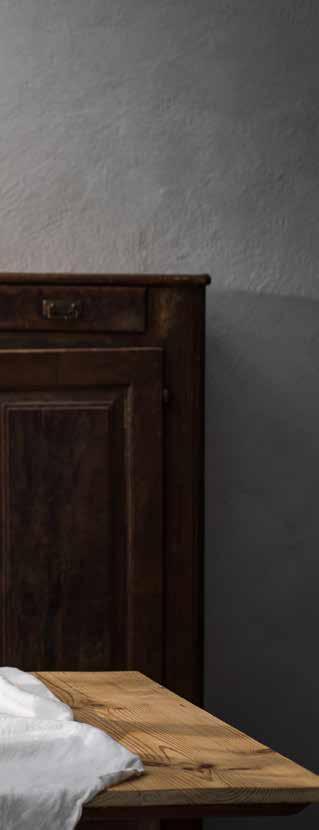 Passion for interior n av våra kanske mest traditionella modeller: Lodge, kommer nu i färgen Vintage white.