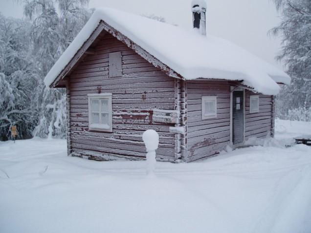Barn och ungdomar upp t o m 16 år åker gratis. Spårkort köper du på IK Jarl Rättviks kansli tfn 0248-514 25 eller swish nr 123 690 29 51. Ange "spåravgift" vid betalning.