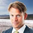 I Sverige är Göteborg synonymt med exportindustri och Göteborgs välstånd beror till stor del på Volvos och SKF:s framgång som i sin tur påverkas av den globala konjunkturen.