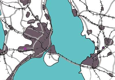På varje sida om stationen finns en platsbildning och bebyggelsen närmast stationen har en stadsportskaraktär i sin placering.