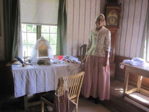 Temavisning: 1700-talsmanér hos herrskapsfolk, 19 juni Birgitta Brattå och Eeva Lakomaa berättade