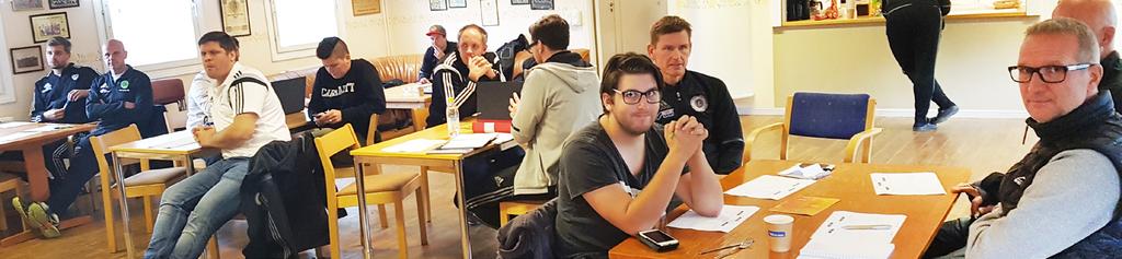 ÄLSINGEM Instruktörer De instruktörer som är med i Hälsingemodellen är tränare som genomgått minst tränarutbildning B-ungdom.