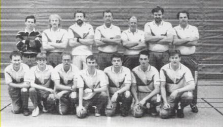 Undre raden: Arne Lundman, Roger Svensson, Hans Karlsson och Per Carlsson Brutus Club, Sydallsvenskan 1993/1994 Översta raden: