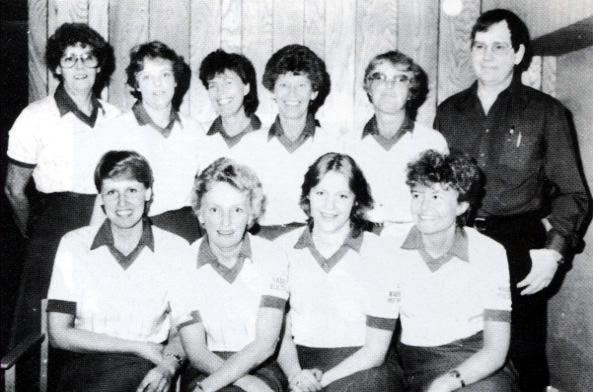 BK Chérie, div 1 Götaland 1984/1985 Stående från vänster: Ulla Conradsson, Lotta Svensson, Anita Lindvall, Barbro