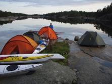 6 juni kl. 18 19.20 Samling vid Embarsboda. Ingen avgift den här terminen, men du måste 7 juni kl. 18 21 Samling i Flottvik för paddling i lugnt tempo i Sigtunas vackra närområde.