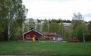 fastighetsägare för att kommunen också hos dem ska få tillgång till sociala kontrakt o värdesätta hållbart byggande högt, såväl i privat