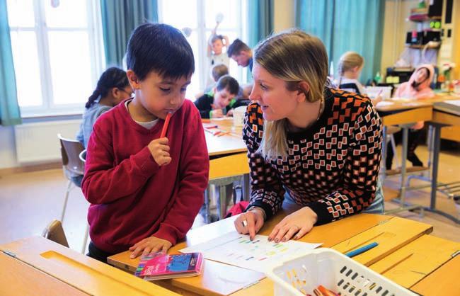 grundskolan med fullständiga betyg. Elever som behöver mer stöd ska också få det i såväl grundskola som gymnasium. Kommunal vuxenutbildning är viktig för att erbjuda människor fler chanser i livet.