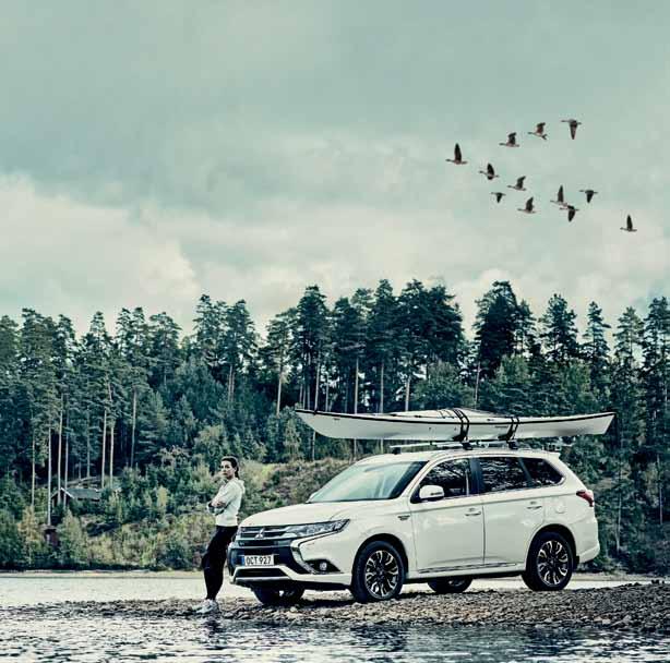 ELEKTRIFIERING LÅT TYSTNADEN TALA MITSUBISHI OUTLANDER PLUG-IN HYBRID NU MED PRIORITERAD ELDRIFT Ta dig till tystnaden, i tystnad.