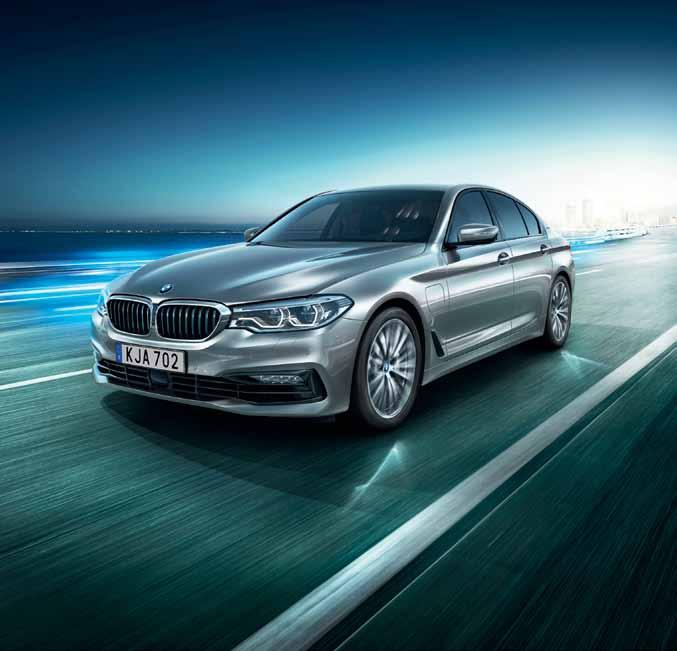 ELEKTRIFIERING KÄNSLAN AV SPÄNNING. EN HELT NY BMW 5-SERIE PLUG-IN HYBRID ÄR HÄR.
