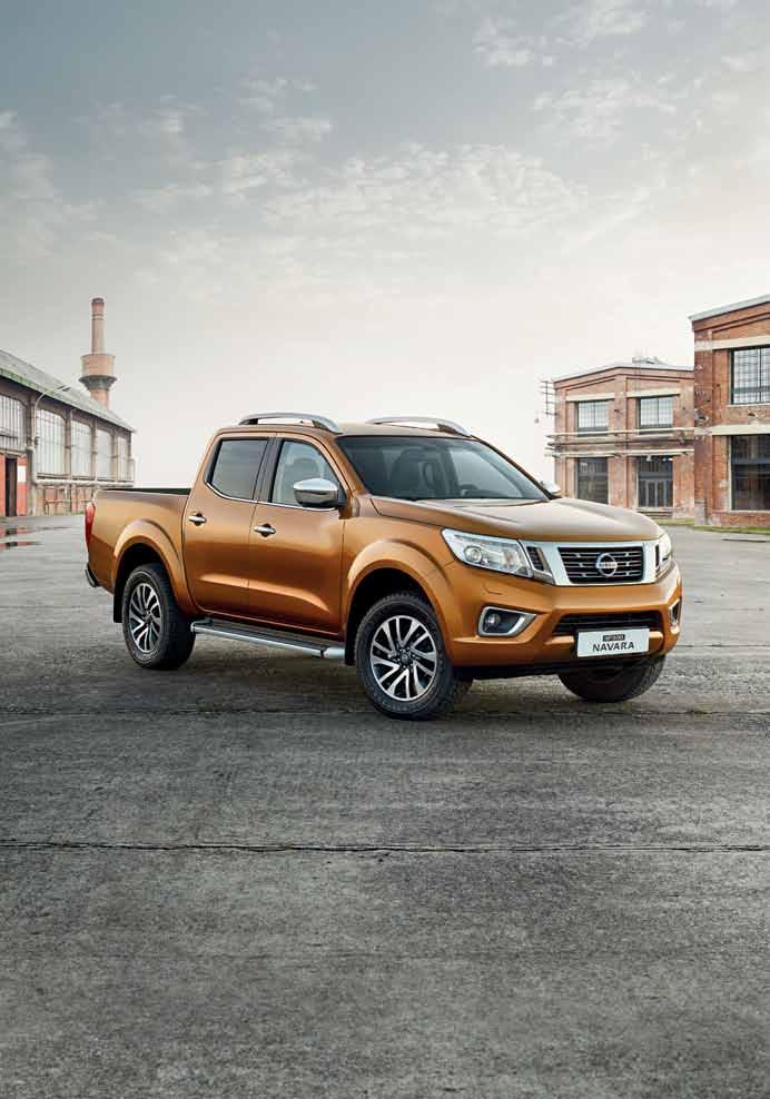 TRANSPORTBILAR TUFFARE OCH SMARTARE ÄN NÅGONSIN NISSAN NAVARA 4-hjulsdrift med offroadkapacitet Stegchassi med helt slutna sektioner 5-länkad spiralfjäd rad bakaxel Dragvikt upp till 3.