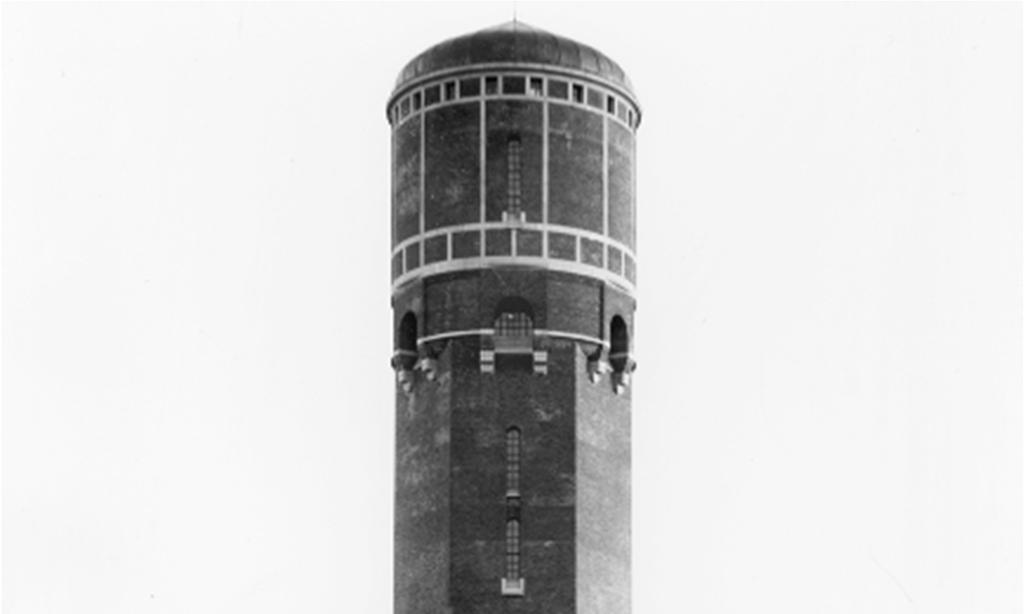 I samband med planförslaget möjliggörs att en del av kvarterets autentiska planering och historia kan få återfå sin ursprungliga tänkta form. (Se foto och äldre karta till vänster).