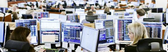 Modellportföljen Aktiemarknaden överviktad, ökad vikt i USA Den positiva ekonomiska tillväxten och bristen på alternativ stöder en övervikt på aktiemarknaden Tillväxtmarknadernas aktievikt har sänkts