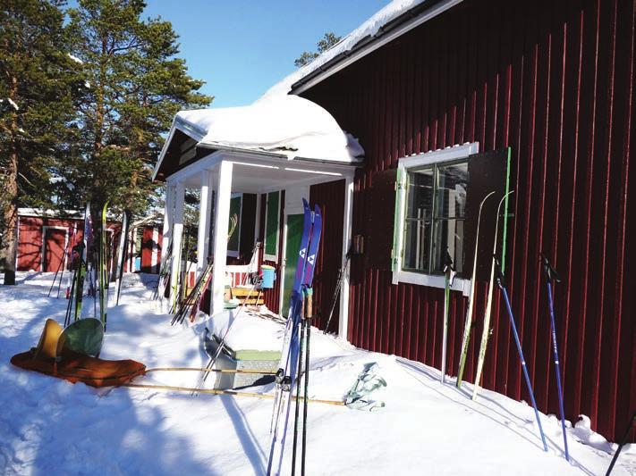 FÅGELBERGSSTUGAN Fågelbergsstugan ägs av Sundsvalls kommun. Det är en av de äldsta stugorna runt Sundsvall. Huset var ursprungligen skola i Indal.