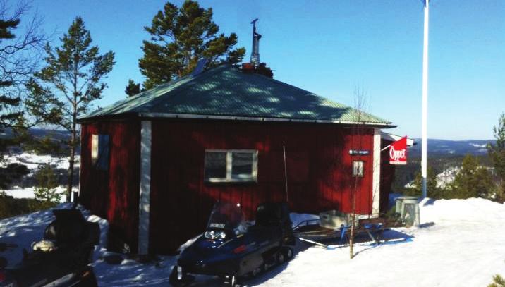 00 så fort som det finns åkbar snö hålls stugan öppen under vintern.