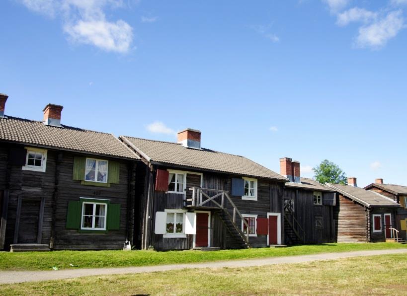 Äldst är Storgatan Kyrkstadsvägen Brännanvägen som sedan delvis ersattes av Nygatan Brännanvägen. Den nuvarande utfartsvägen, Bolidenvägen, skär ganska grovt genom den gamla bebyggelsestrukturen.