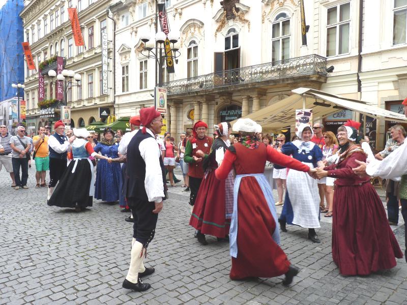 Dansresa till Prag 2013? Det var länge sen Söderringen gjorde en dansresa, så nu kan det vara dags tycker vi, eller hur?