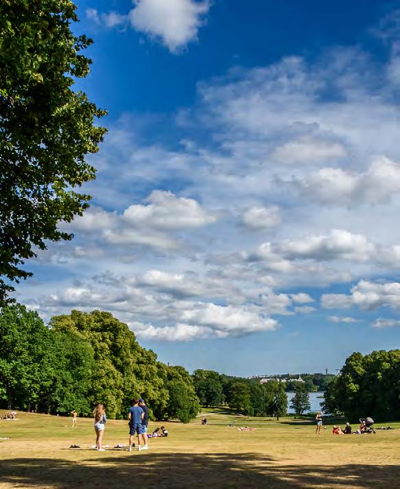 I all of Scandinavia hittar du restauranger och butiker. oppla av i Hagaparken.
