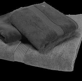 TOR 10 cm Finns i vit lack, ek och svart. HANDDUKAR Badlakan och handdukar i mjukaste frotté av 100% bomull.