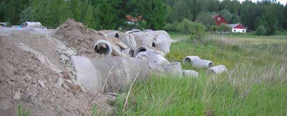 Trollbo industritipp 1 (upplagsområde). Tippkanten 2008. Deponiområdet gränsar i huvudsak mot jordbruksmark och mot länsväg 266. Avståndet till närmaste bostad är ca 30 m.
